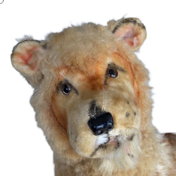Rare Vintage Straw Stuffed Lion Animal 16" Long plus Tail - Picture 4 of 16